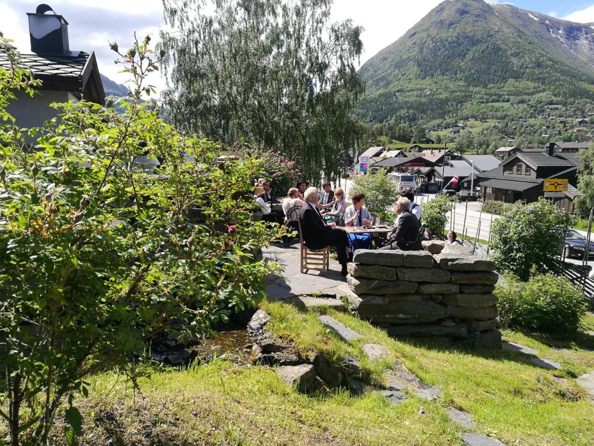 Fossheim Hotel Lom Eksteriør billede