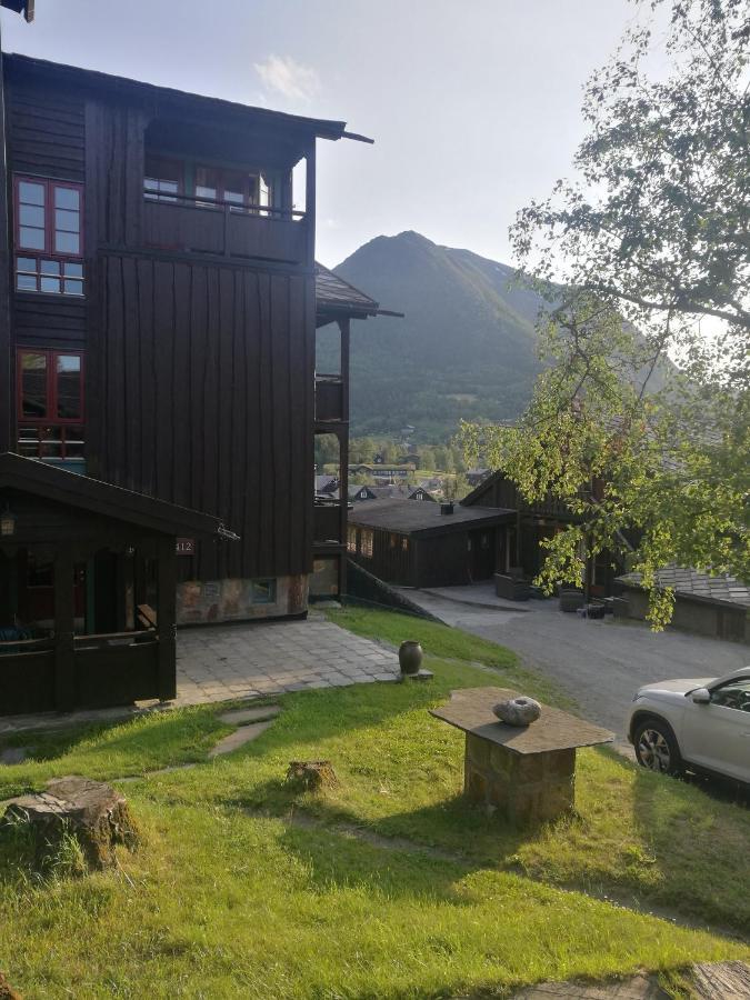 Fossheim Hotel Lom Eksteriør billede