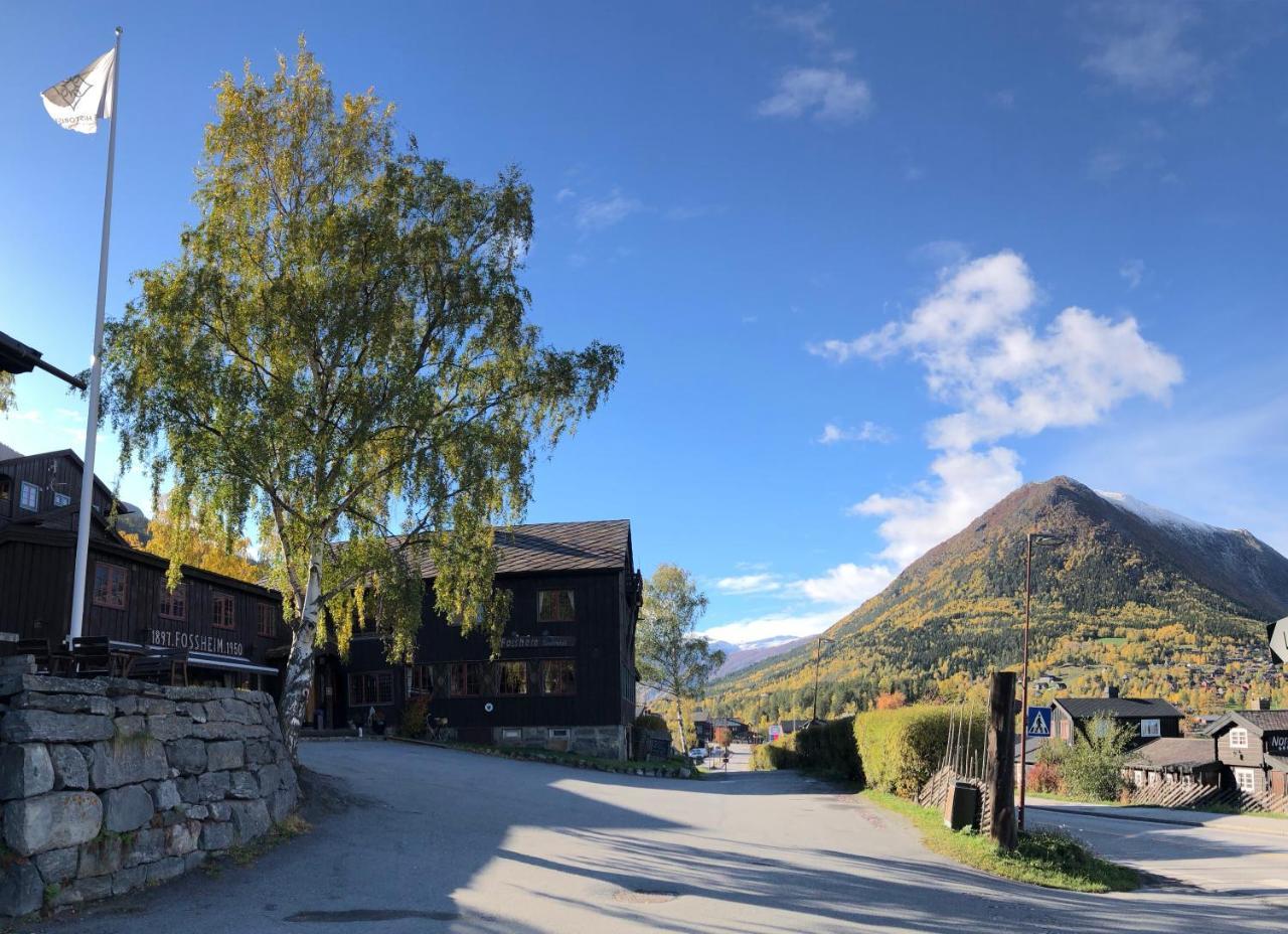 Fossheim Hotel Lom Eksteriør billede